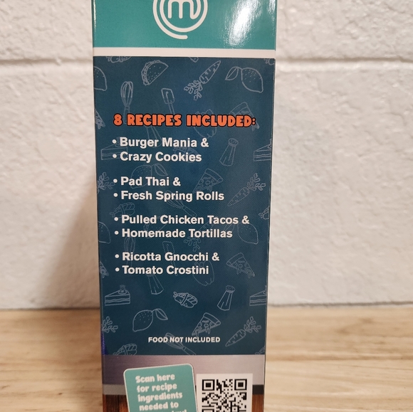 Master Chef Family Cooking Game Bite-Sized Edition Brand New - Picture 2 of 6